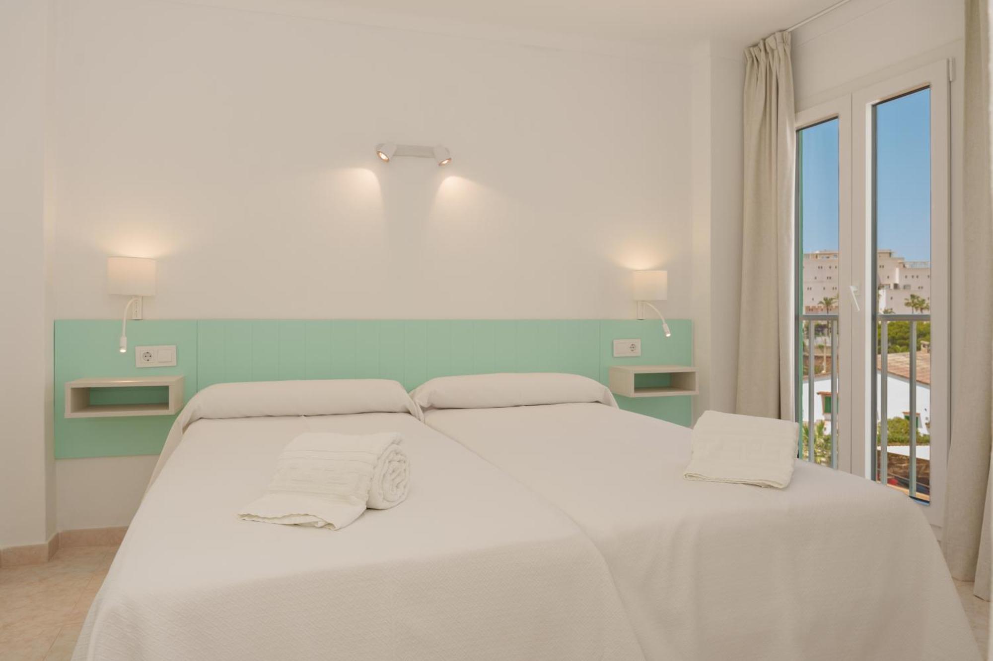 Apartaments Andreas Colonia de Sant Jordi Buitenkant foto